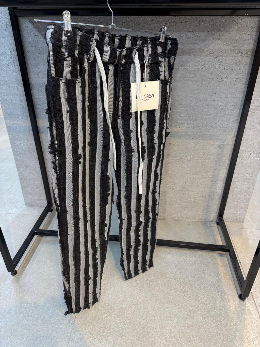 LA CASA – Black Style Pants