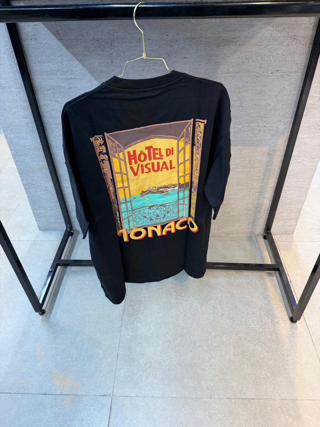 visual class Style T-Shirt