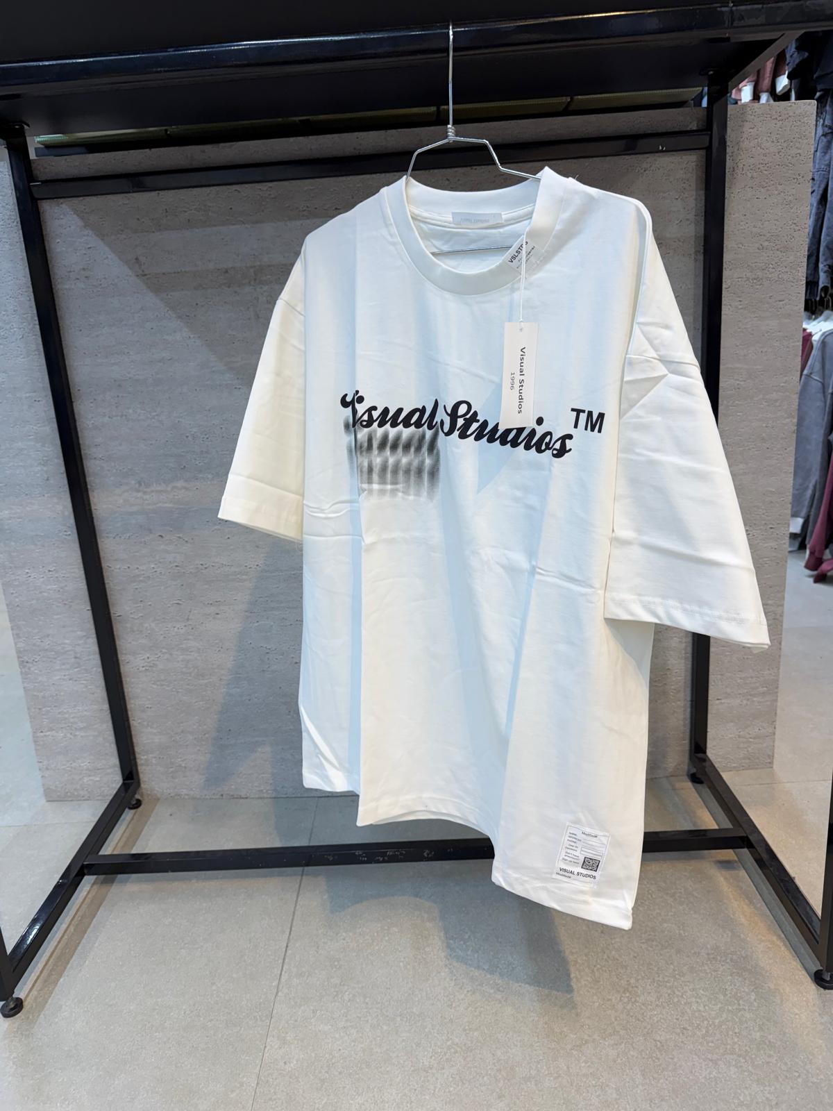 visual class Style T-Shirt